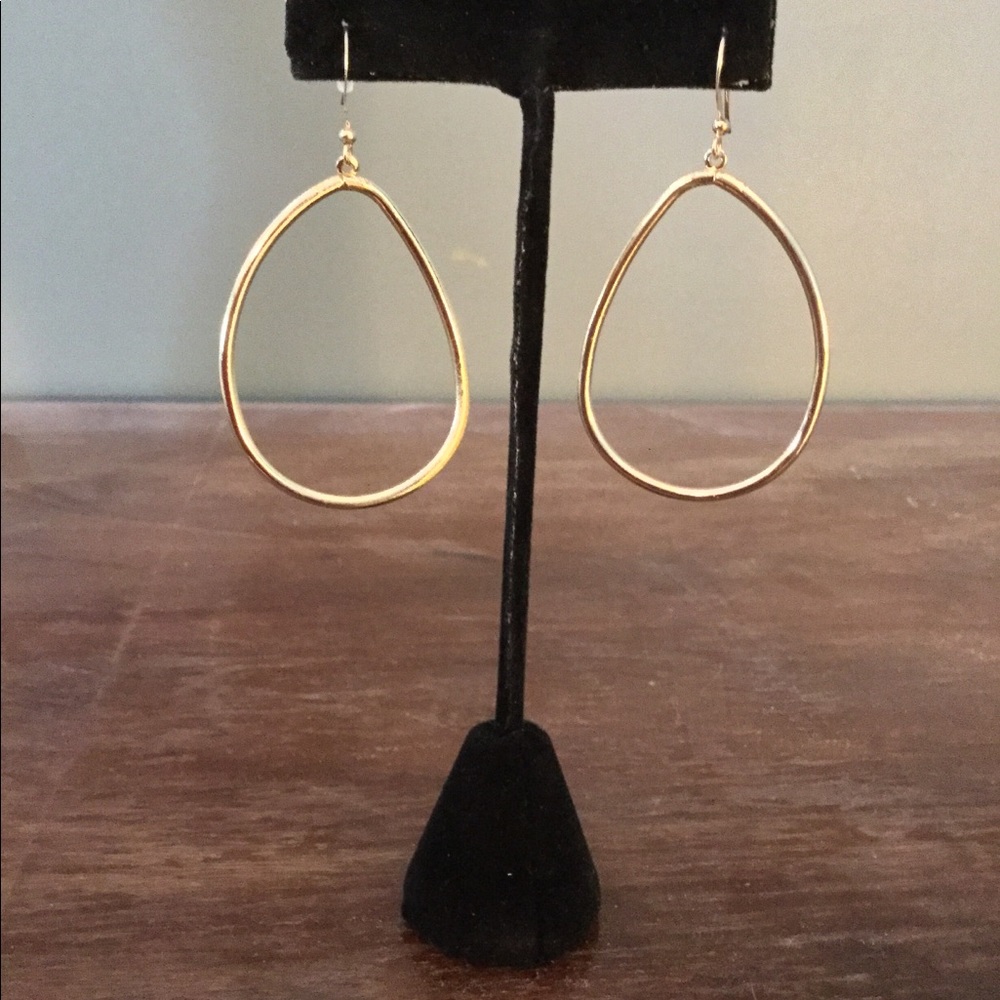 Brushed gold earrings